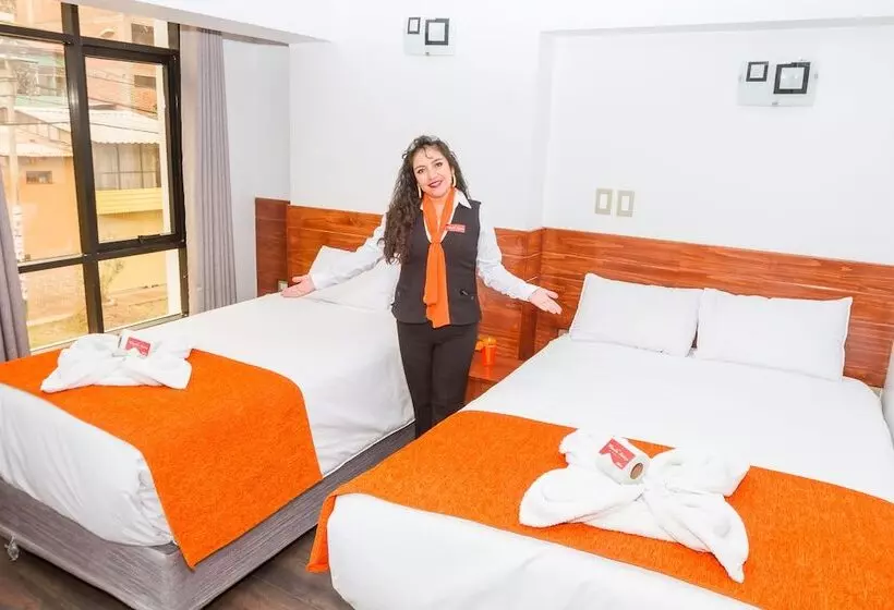 Hotel Chaska Suites