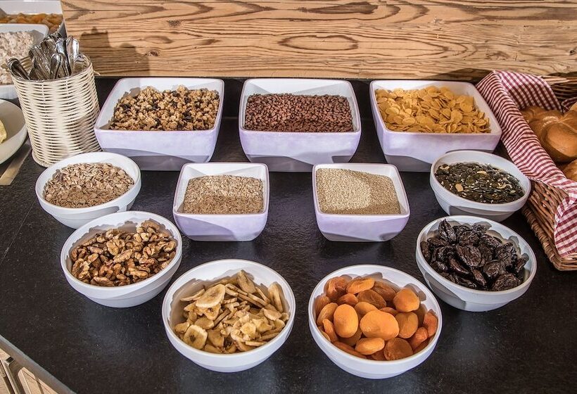 Christina   Ihr Kleinstes 4 Hotel Am Achensee