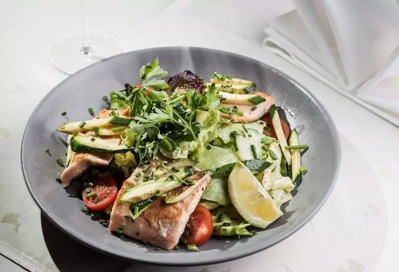 Christina   Ihr Kleinstes 4 Hotel Am Achensee