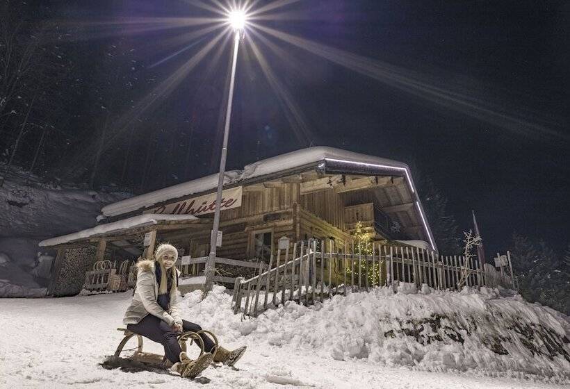 Christina   Ihr Kleinstes 4 Hotel Am Achensee