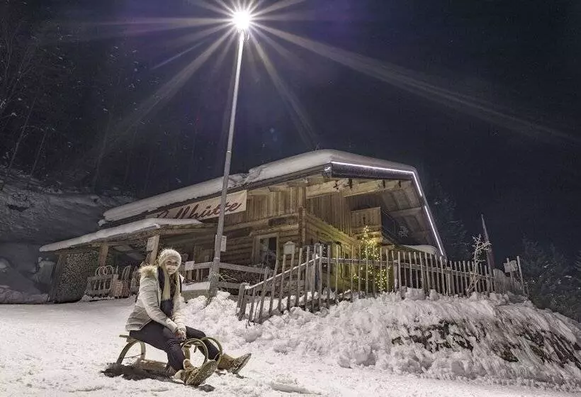 Christina   Ihr Kleinstes 4 Hotel Am Achensee
