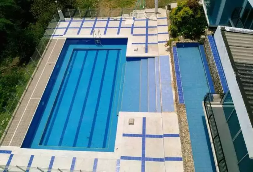 Hotelli La Montaña Girardot