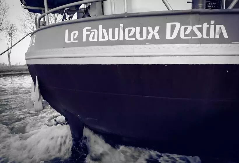 ホテル Le Fabuleux Destin