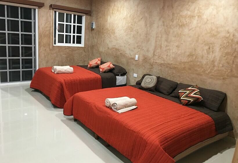 Szálloda Mi Viejo Chit