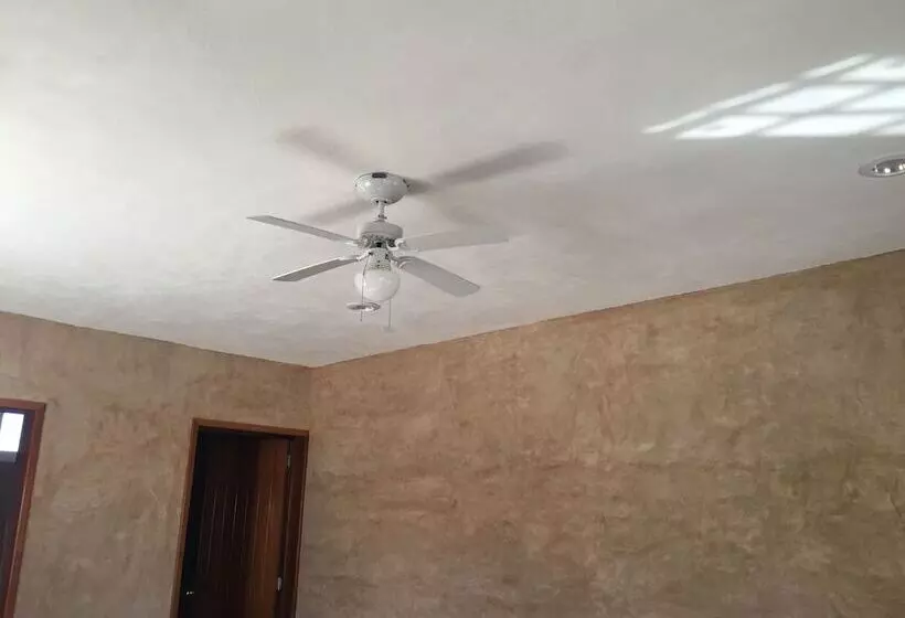 هتل Mi Viejo Chit
