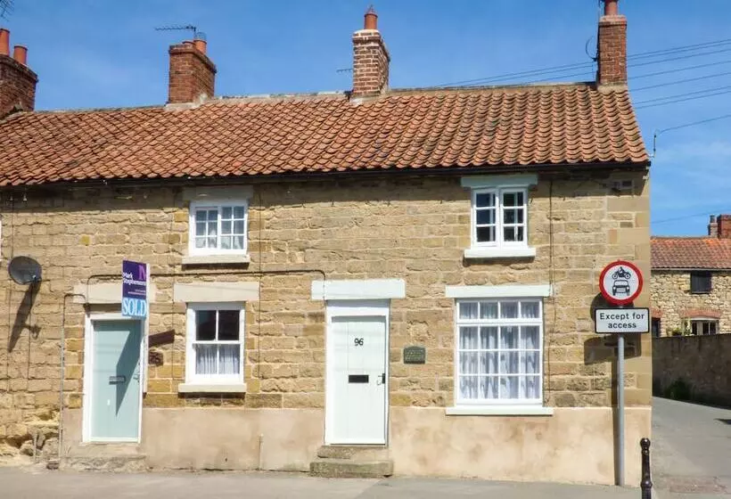 Lockton Cottage