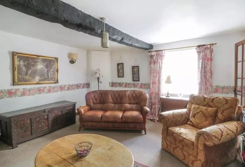 Mouse Hole Cottage