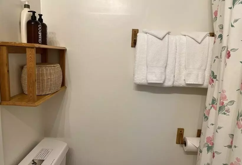 Majatalo At The White House