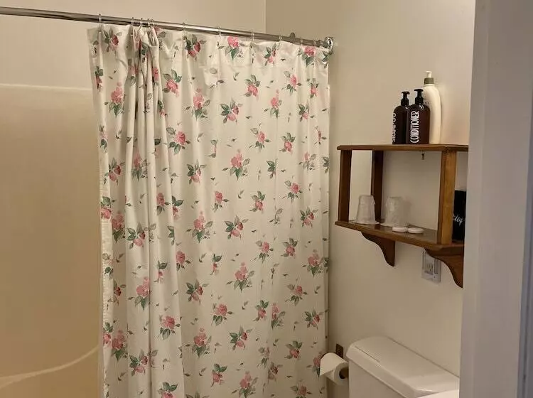 Majatalo At The White House