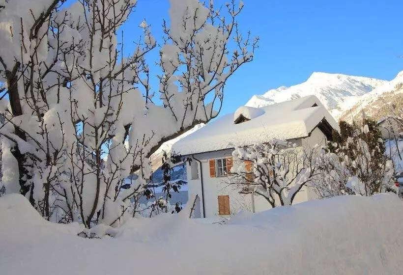 ペンション Chalet Cuore Delle Alpi