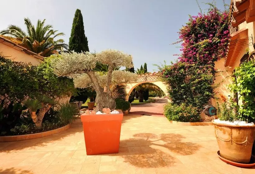 Majatalo Chambres D Hôtes & Spa Mas Dels Esquirols