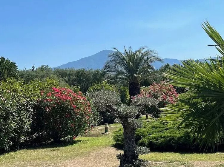 Majatalo Chambres D Hôtes & Spa Mas Dels Esquirols