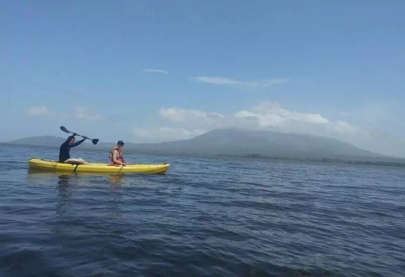 Majatalo Rosa's Lake Cabins