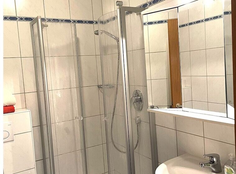 ペンション Zum Weingutsmuseum