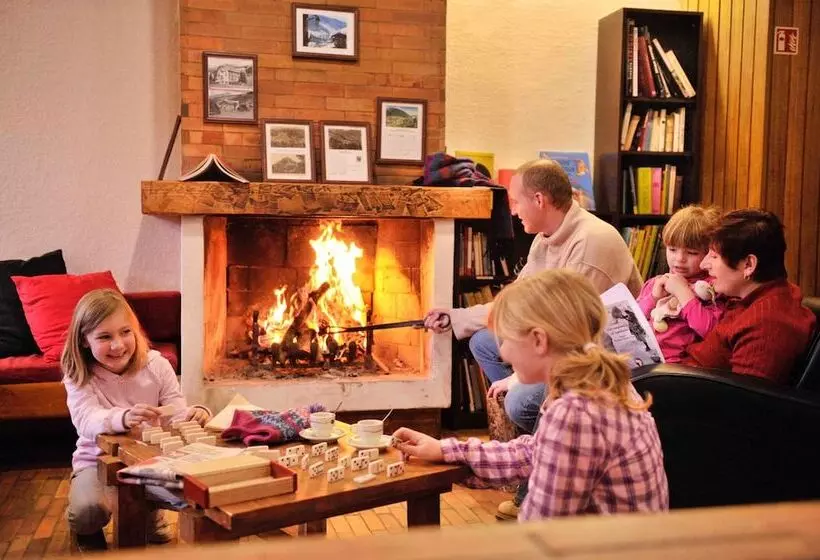 استراحتگاه Village Vacances Le Chablais