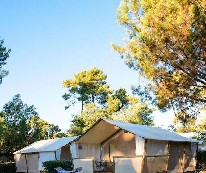 リゾートホテル Village Vacances Chateau De Tréambert