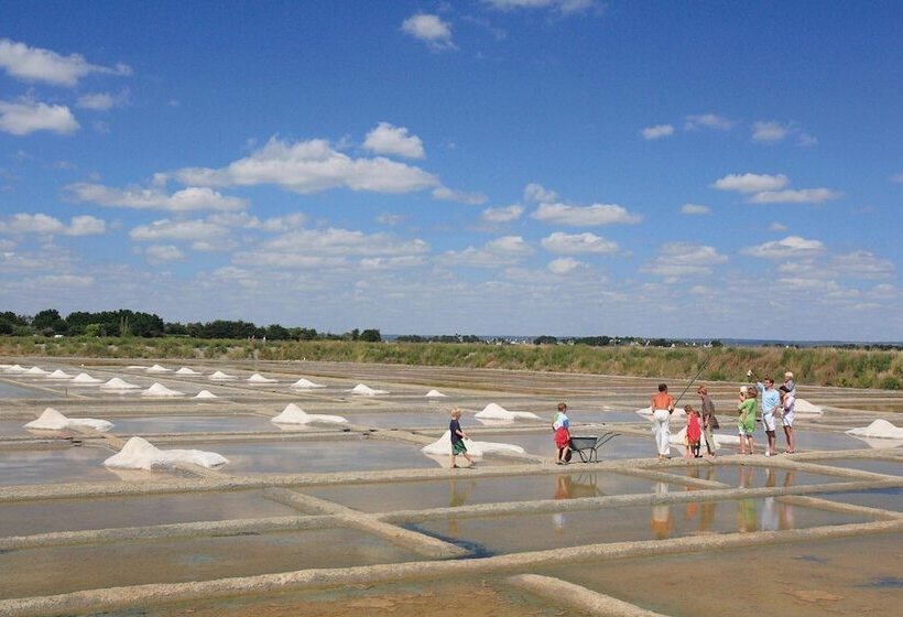 リゾートホテル Village Vacances Chateau De Tréambert