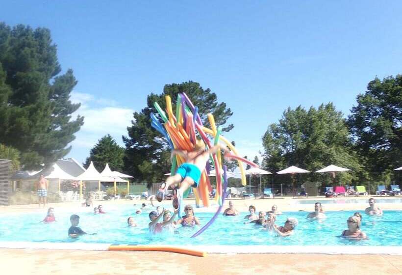 リゾートホテル Village Vacances Chateau De Tréambert