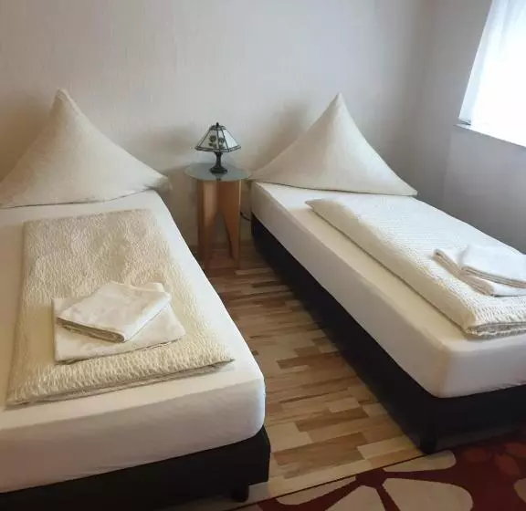 בית מלון כפרי Am Freihafen