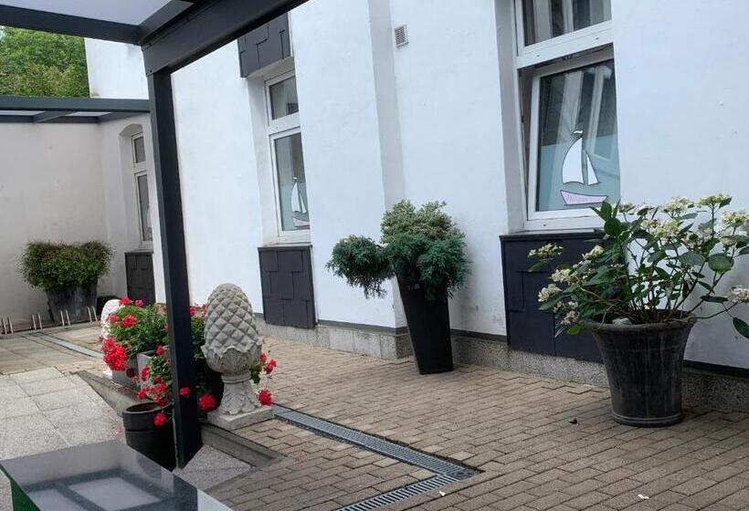 Отель Am Freihafen