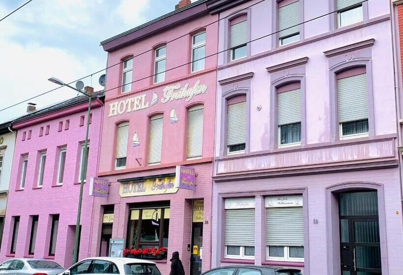 Отель Am Freihafen