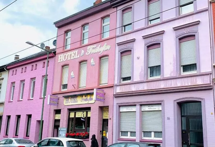 בית מלון כפרי Am Freihafen