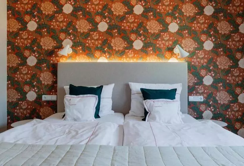 Отель Am Torturm