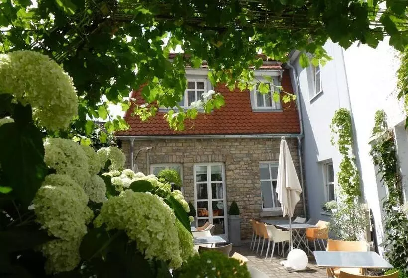 Отель Am Torturm