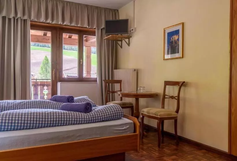 Отель Appartements Pension Sonia