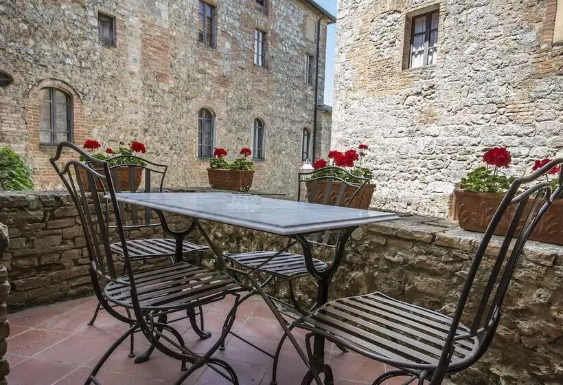 ホテル Castel Pietraio