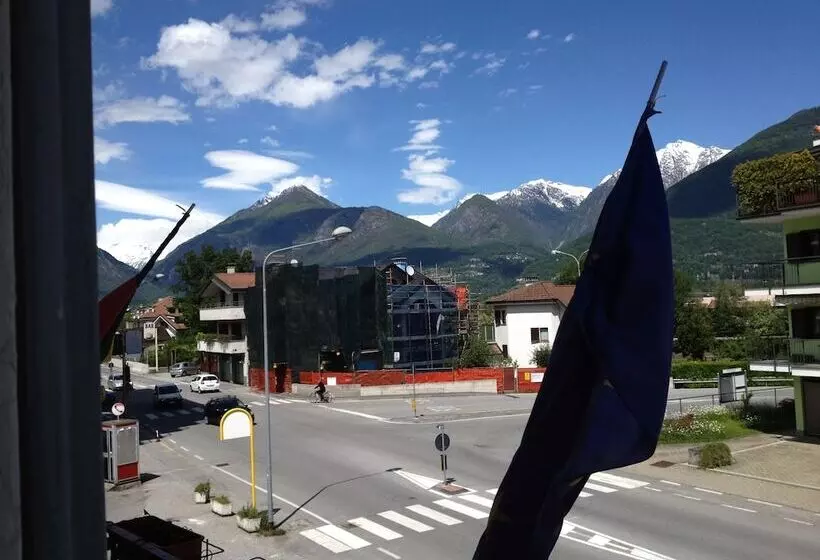 ホテル Domodossola
