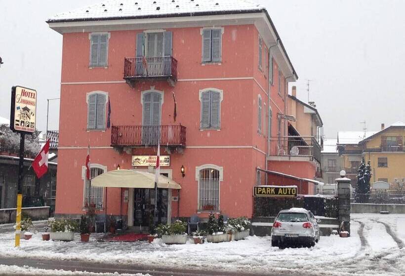 ホテル Domodossola