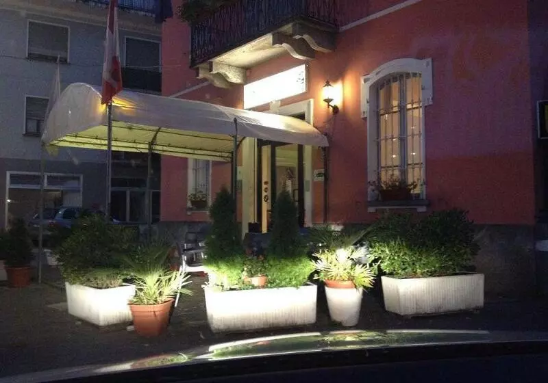هتل Domodossola