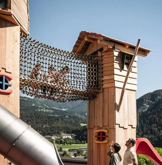 Отель Falkensteiner Family Resort Lido Superior