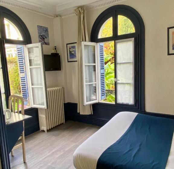 בית מלון כפרי Hôtel Céline   Hôtel De La Gare