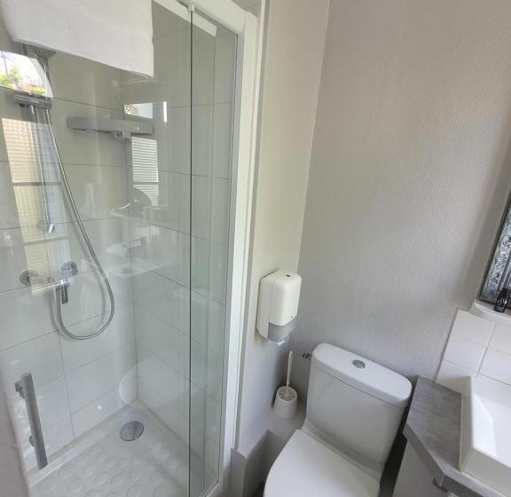 בית מלון כפרי Hôtel Céline   Hôtel De La Gare