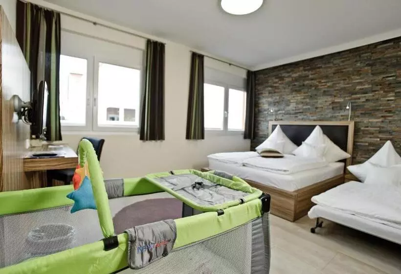 호텔 Maxis Digitaler Self Check In