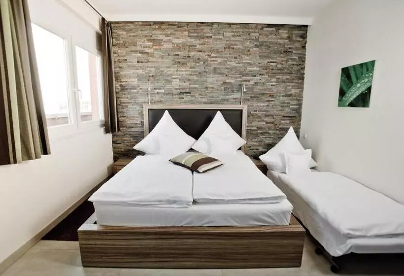 호텔 Maxis Digitaler Self Check In