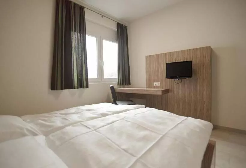 호텔 Maxis Digitaler Self Check In