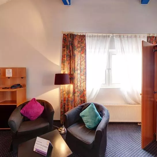 בית מלון כפרי Plaza Suites Rüsselsheim