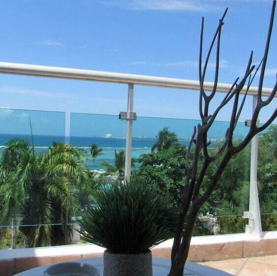 호텔 Neptuno Refugio