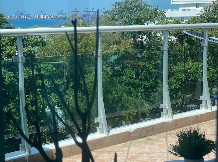 호텔 Neptuno Refugio