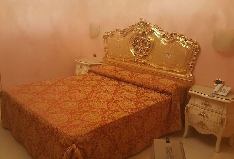 فندق Riva Del Sole