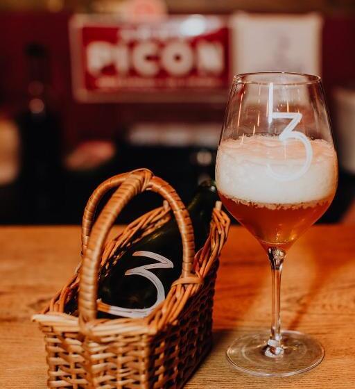 בית מלון כפרי Rose Red