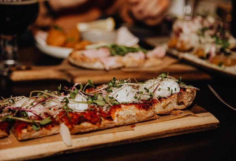 בית מלון כפרי Rose Red