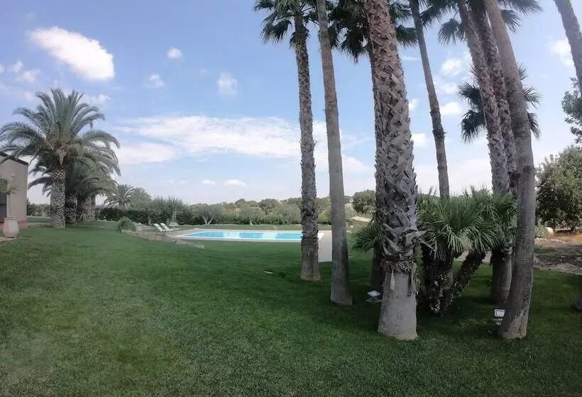 هتل روستایی Tenuta Aguglia