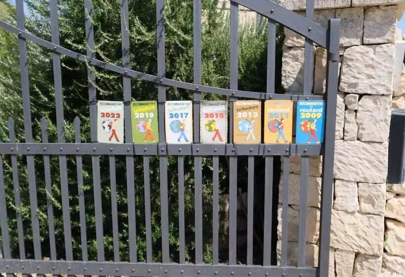 هتل روستایی Tenuta Aguglia