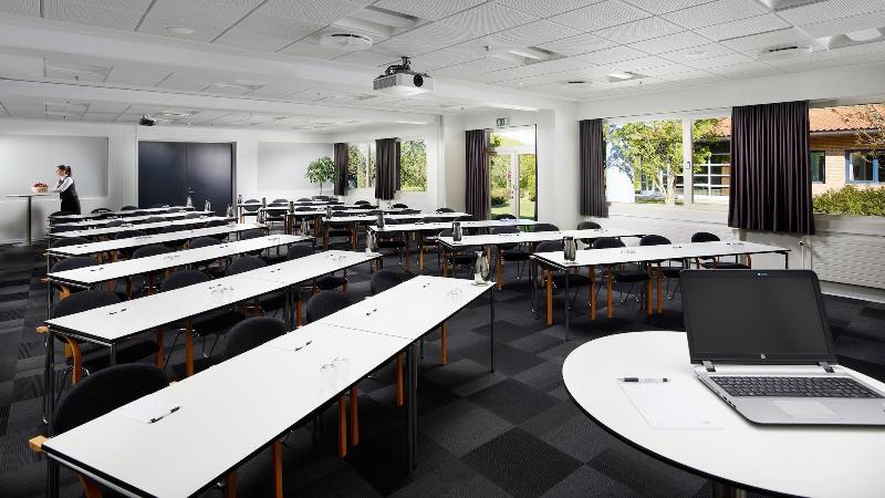 Trinity Hotel Og Konference