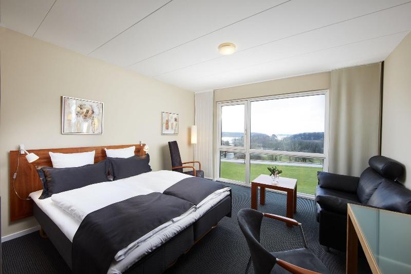 Trinity Hotel Og Konference