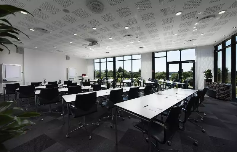 Trinity Hotel Og Konference